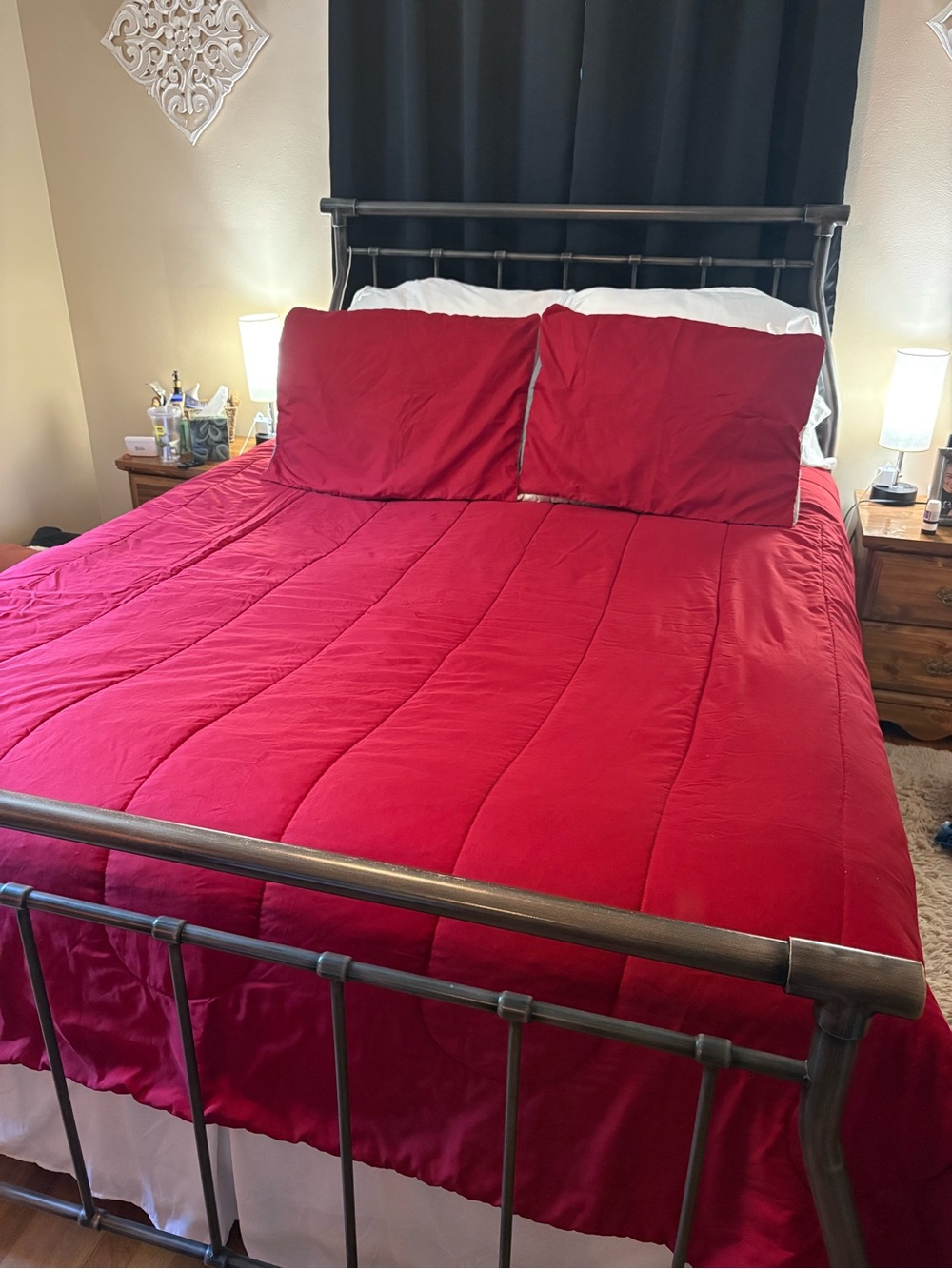 Red and gray queen bedding